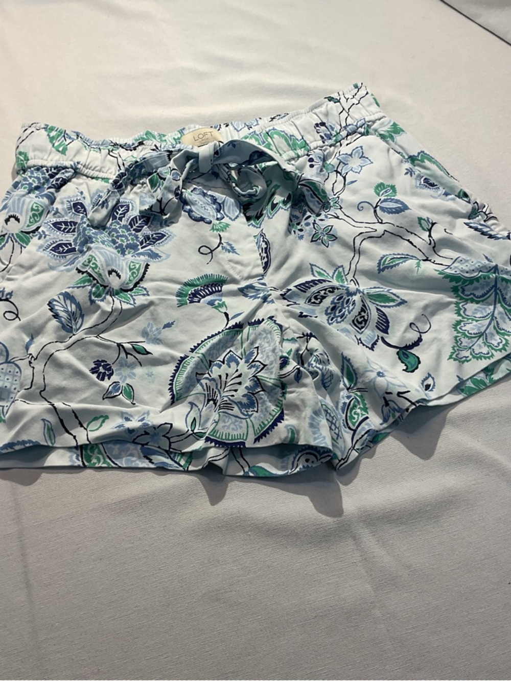 LOFT Outlet Tropical Tie Front Shorts Blue/Gree Floral Print Size 4 Pockets - Picture 2 of 7